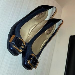 Me Too Patent Leather Pria Pump